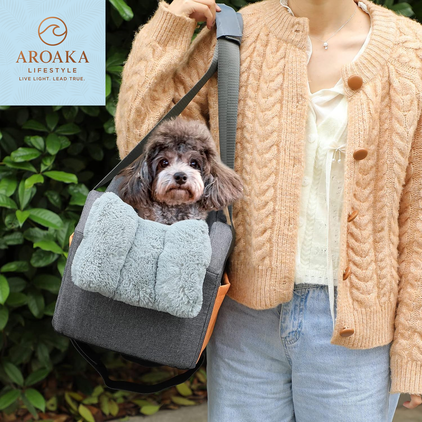 Cozy and Secure Dog Car Seat for Small Dogs - Perfect Booster Seat for Your Puppy on the Go!